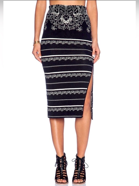 Free People Dresses & Skirts - Free People Irreplaceable Split Jacquard Knit Pencil Midi Skirt Black White XS